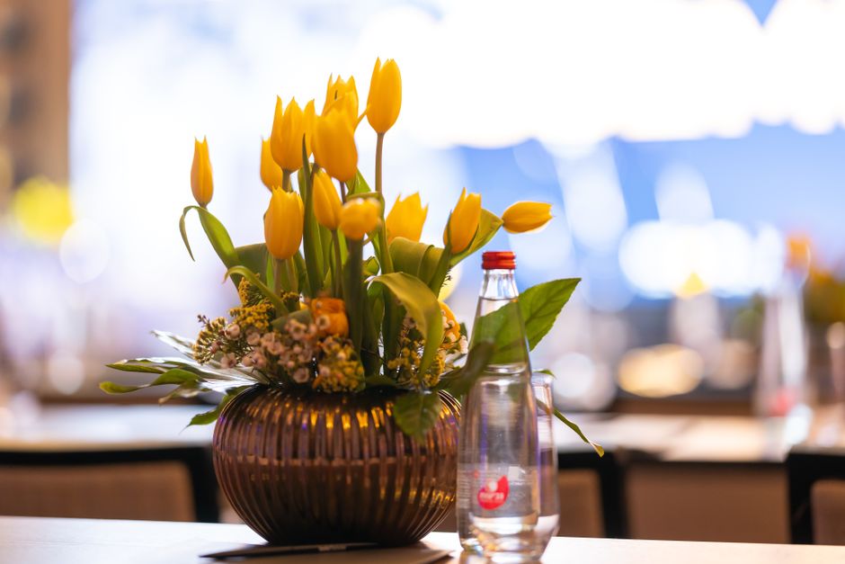 https://flowershammersmith.co.uk/blog/corporate-flower-delivery-hammersmith-king-street-offices/
